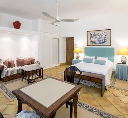 Poco Partido Sleeps 14 * Carvoeiro (Lagoa)